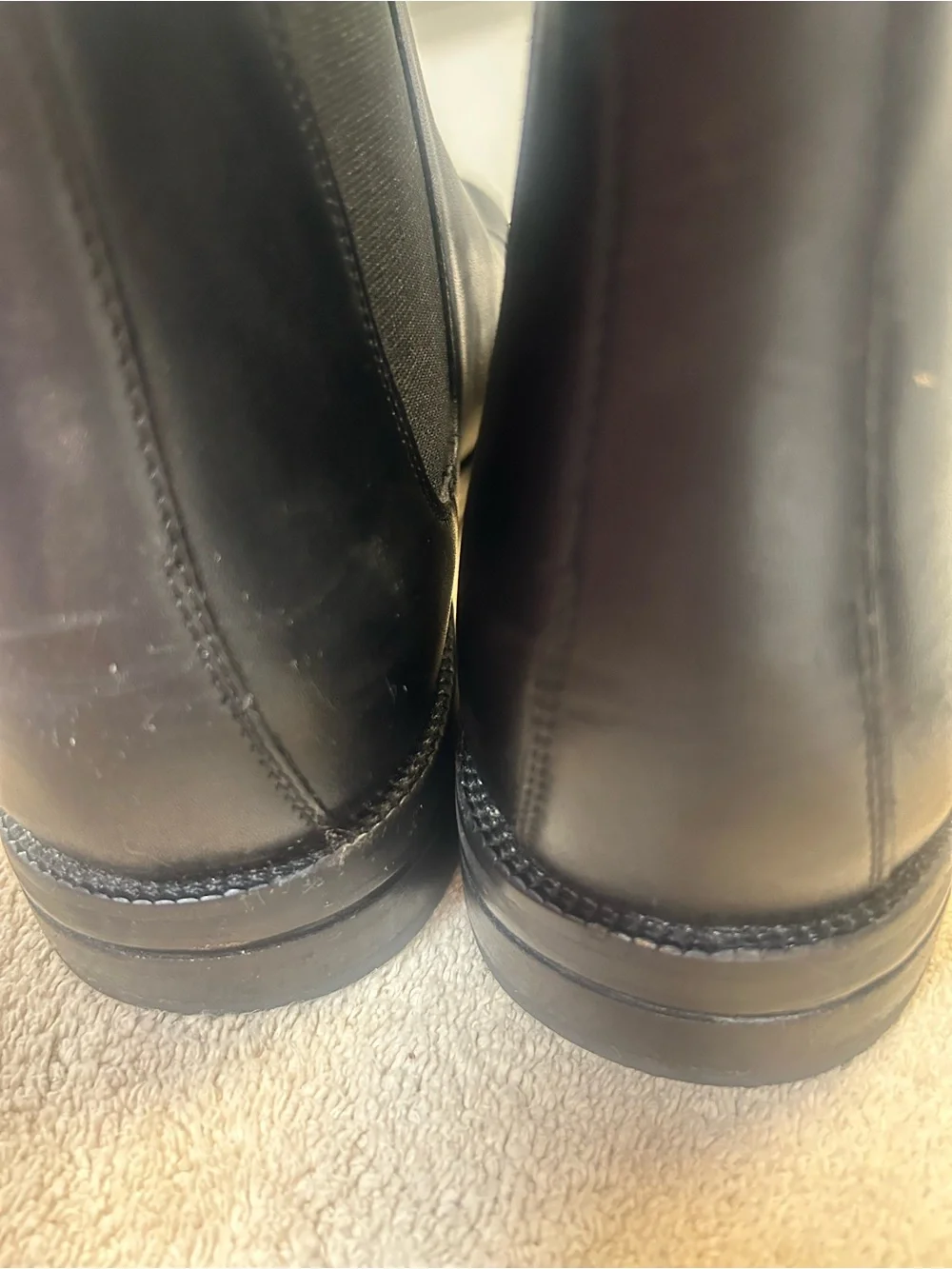 COLE HAAN WAGNER GRAND CHELSEA Black leather boots. Cap toe Size 9.5 NICE